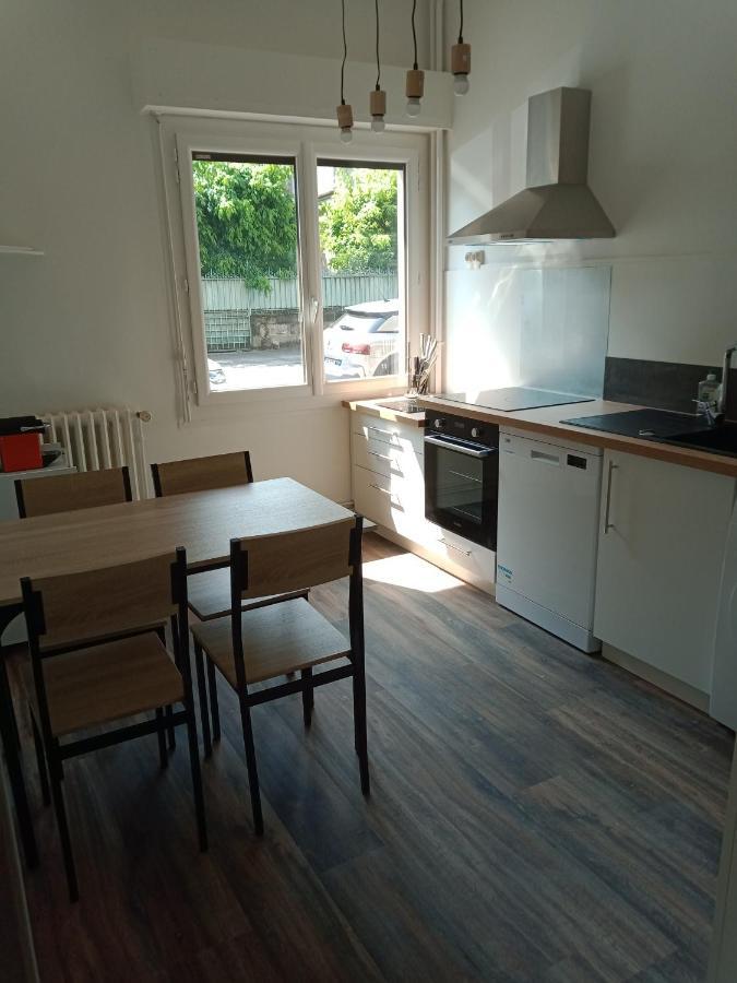 Appartement F2 Meuble Centre Ville Brive-la-Gaillarde Extérieur photo